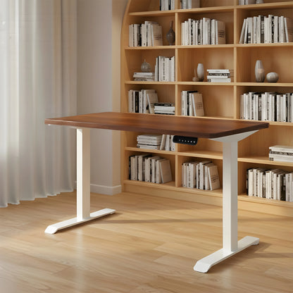 S Deck Pro Adjustable Table lifestyle 